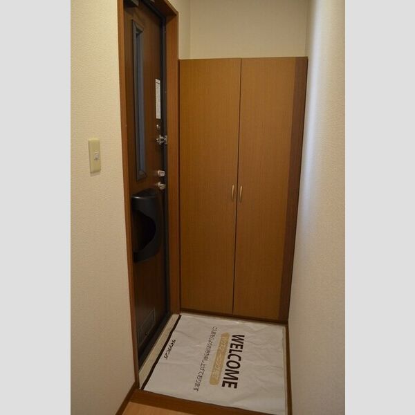 ヴィクトワール　AB 玄関