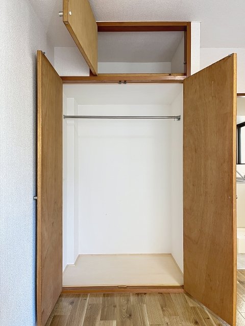 パークレイン三田 収納