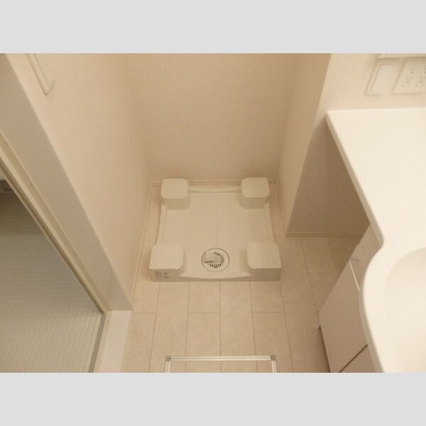 マ・メゾン105号室 洗濯機置き場