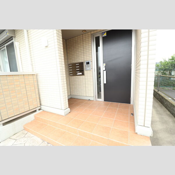 レッドウッド　Ⅱ エントランス