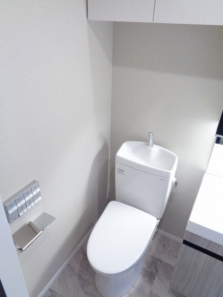 ザ・レジデンス・オブ・トーキョーＨ２０ ネクサス703号室 トイレ