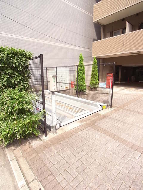 菱和パレス大森 敷地内駐車場