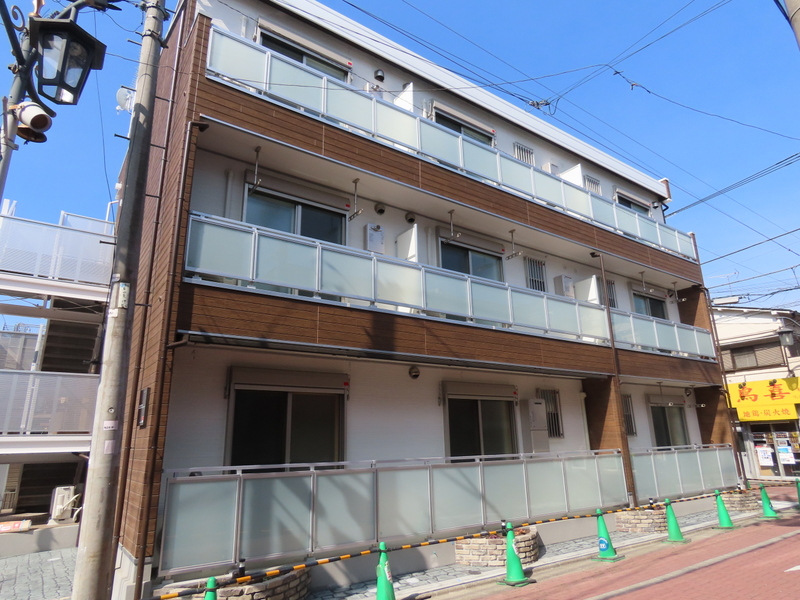 リブリ・スズマル3階 外観