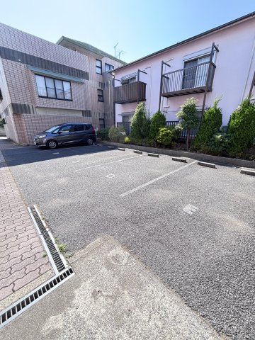 ルミエールＡＩＮＯＫＡＷＡ0304号室 駐車場