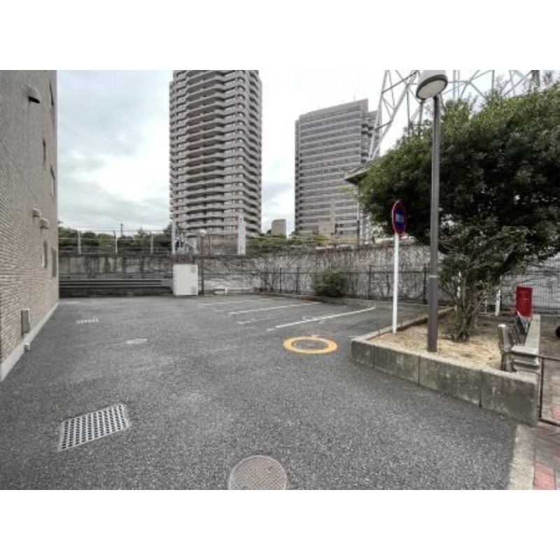 ジョイヴィレッジ御殿山5階 駐車場