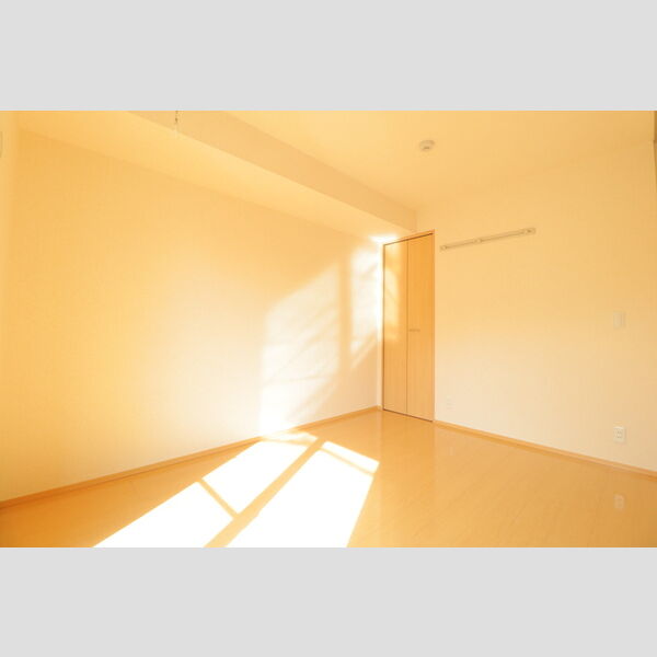 プレジール 洋室