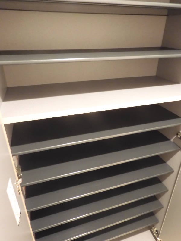 レーベンハイム浦和常盤 シューズボックス