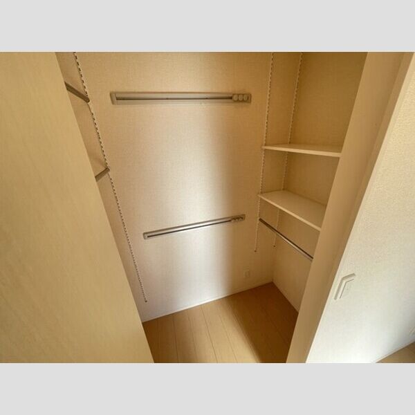 サニーハウス　B棟 ワンステップクローゼット