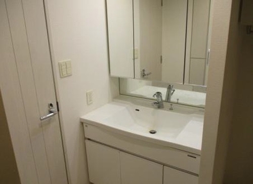 ライオンズ鶯谷マークスフォート 洗面台　※2025年12月撮影の写真