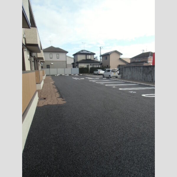 ソレイユ　B 駐車場