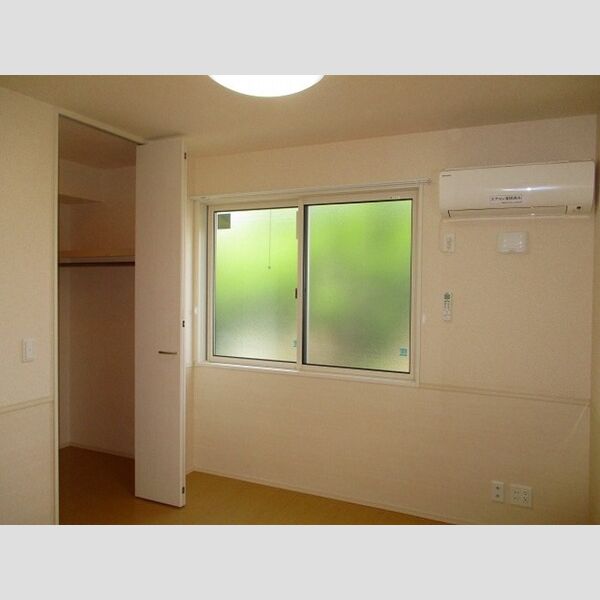 ラヴィーベル　東館101号室 居室