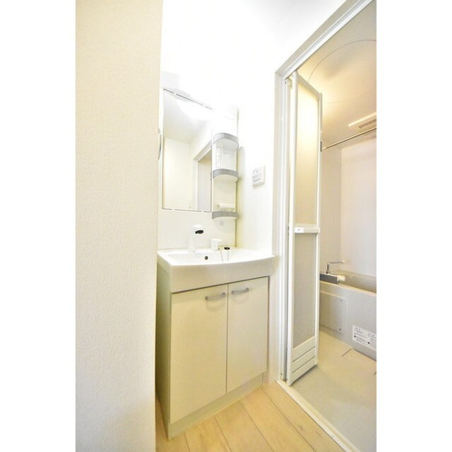 エフパークレジデンス妙蓮寺0102号室 内観