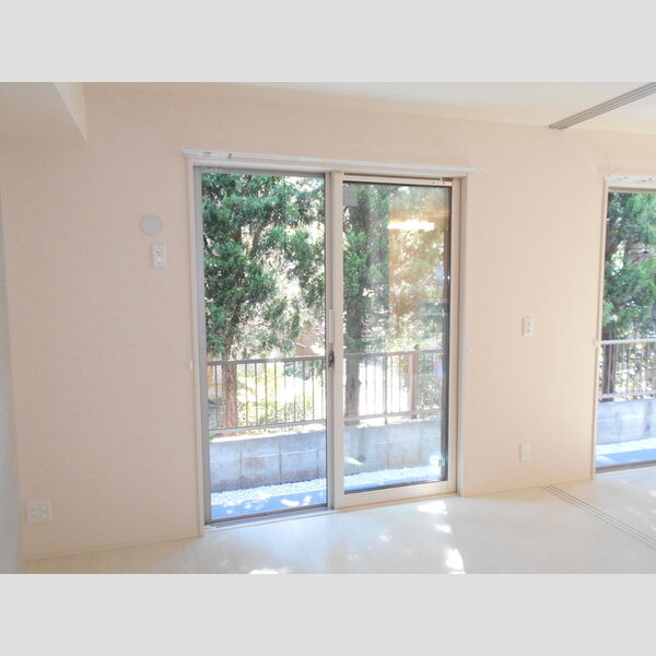 アリス103号室 洋室