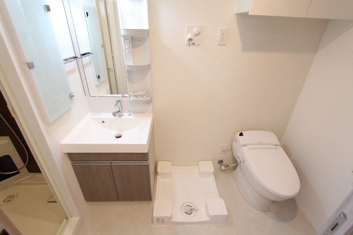 プラウドフラット三越前 トイレ