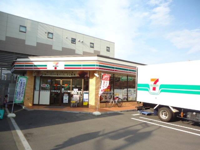 ソレイユ　エステート セブンイレブン武蔵野台駅南口店まで493ｍ
