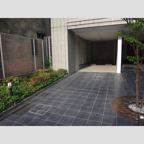 カスタリア森下Ⅱ 駐車場