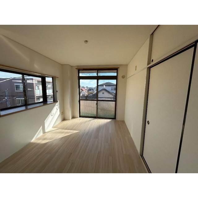 ニューロイヤルハイツ 内観