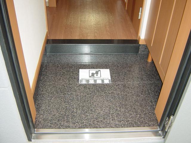 エクセルハイツ高村 玄関