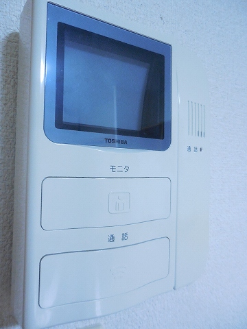 レオパレスブリリアント緑103号室 モニター付きインターホン