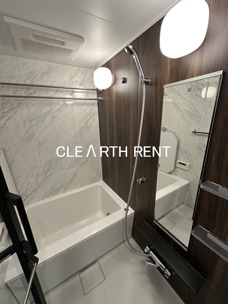 コンシェリア東京 ＜ＨＩＧＡＳＨＩＪＵＪＯ ＲＥＳＩＤＥＮＣＥ 24時間換気機能付浴室暖房・換気・乾燥機/ランドリーパイプも備え付 