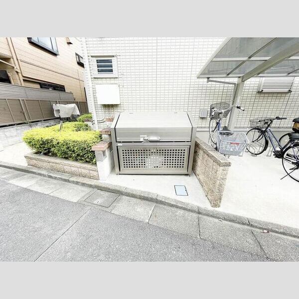 コンフォート ゴミ置き場