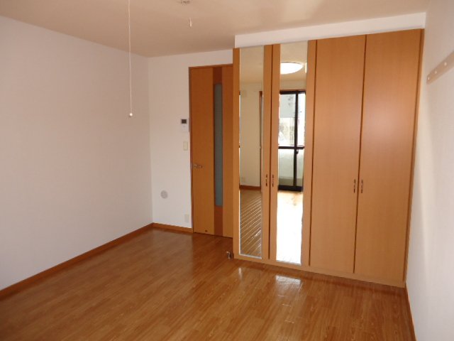 グランシャリオ湘南 洋室