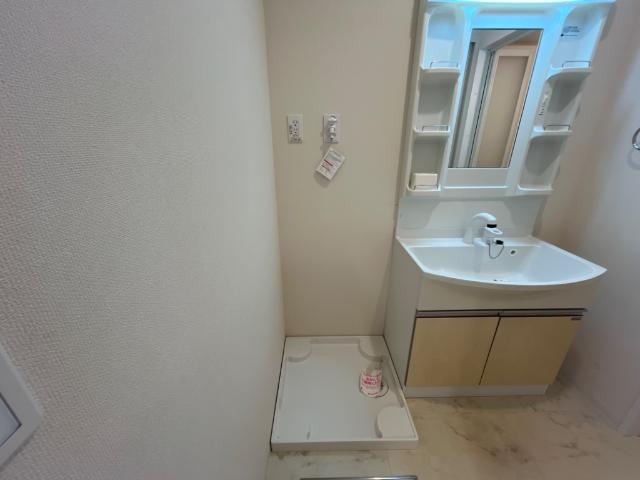 エミネンスおおたかの森101号室 洗濯機置場