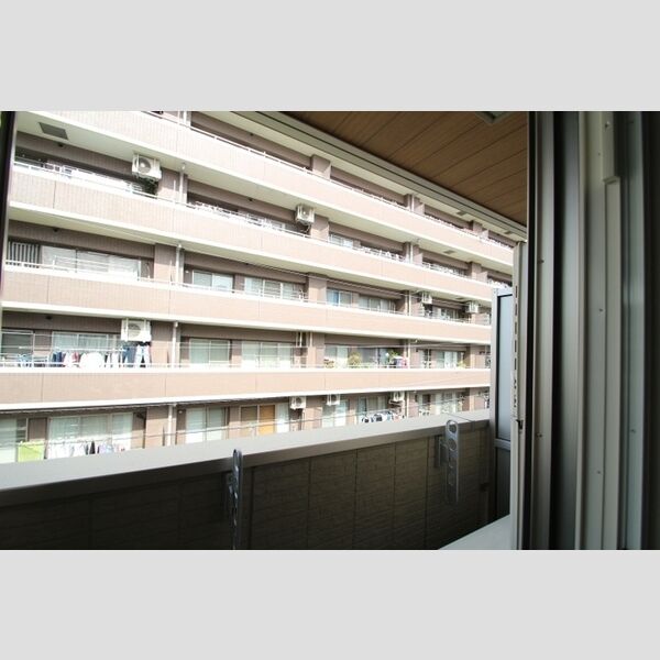 セレスティア大谷田305号室 眺望