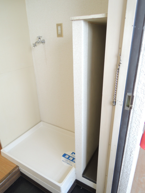 スカイコート都立大学406号室 洗濯機置き場