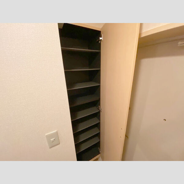 フィルモア ワン1003号室 シューズクローク
