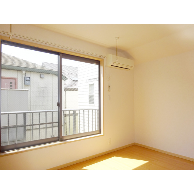 クリスタルコートＢ 陽当たり良く明るいお部屋　イメージ