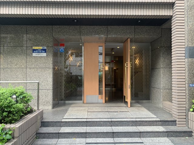 プライムアーバン目白1205号室 エントランス