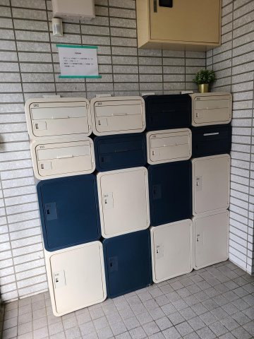 パークデュオ亀有102号室 各戸専用宅配ボックス有り