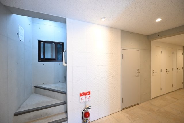 カルージュ要町204号室 エントランス