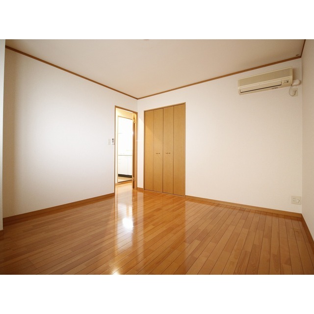 アンプルール 彩華 内観