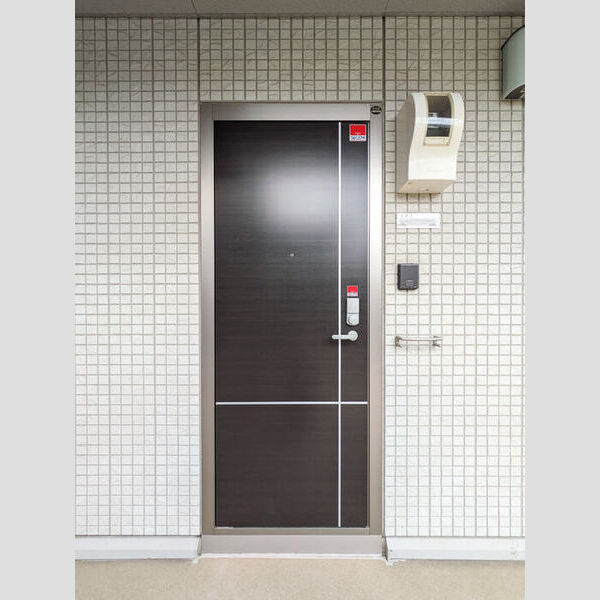 パストラル 玄関