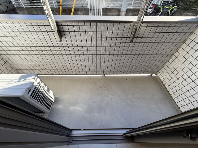 Ｍｉｌｅｓｔｏｎｅ　Ｓａｓａｚｕｋａ0102号室 バルコニー