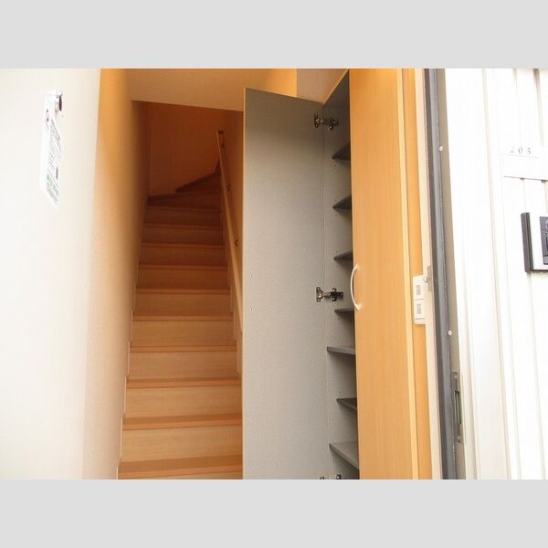 D-ROOM West シューズボックス