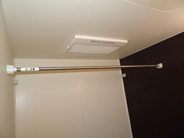 ブリーズパレス101号室 浴室乾燥機