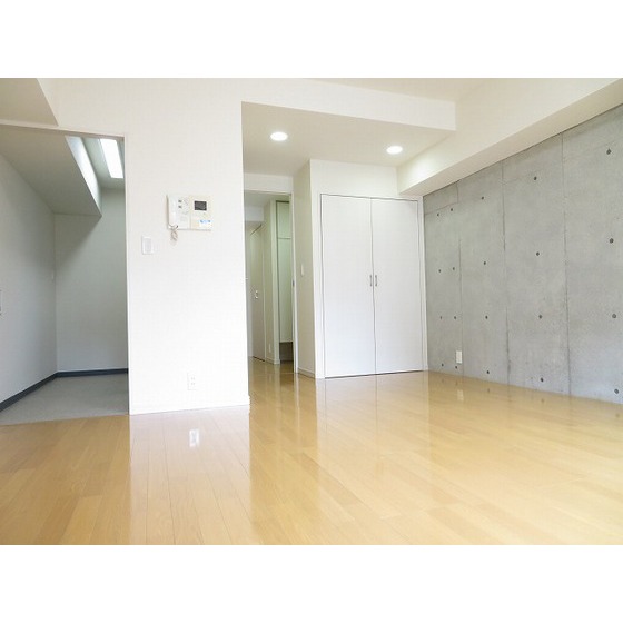 ユニロイヤル九段南0401号室 居室