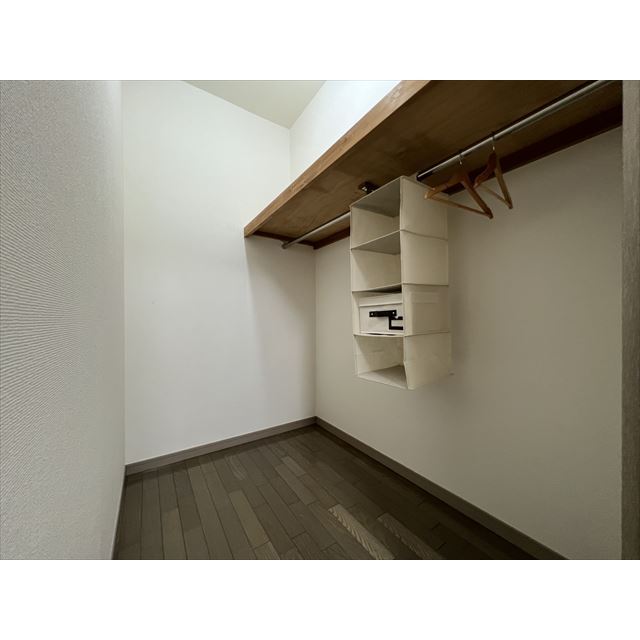 ヴィルヌーブ(Ville Neuve) ウォークインクローゼット