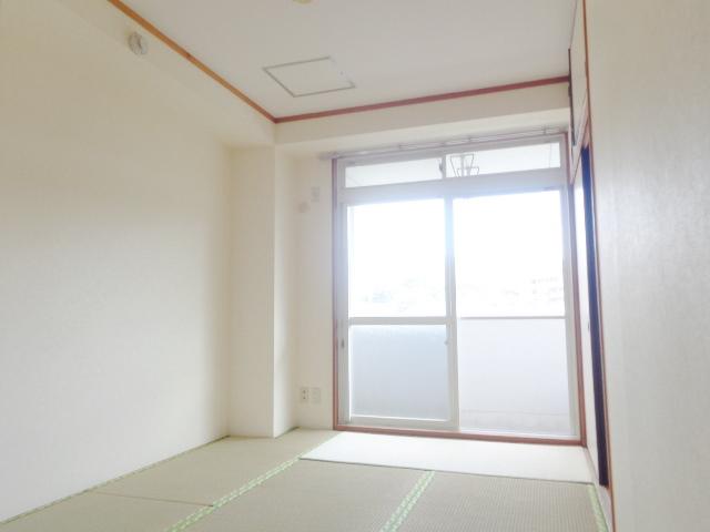 リバーサイドソシア 和室