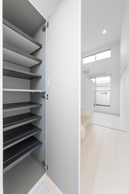 Ｌａ・Ｖｅｎｕｓ2階 玄関