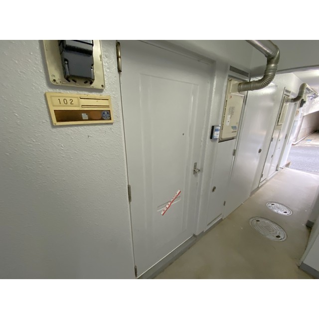 KENWOOD　HOUSE102号室 玄関