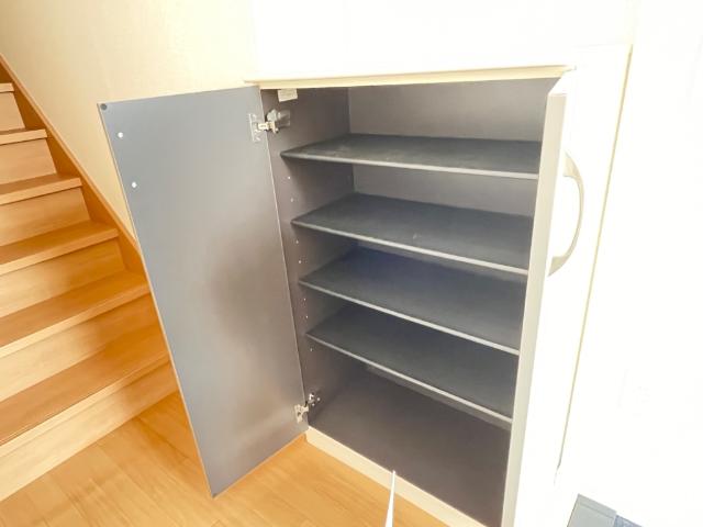 ピノコート 下駄箱