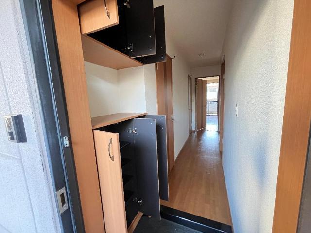 ビューテラス203号室 玄関