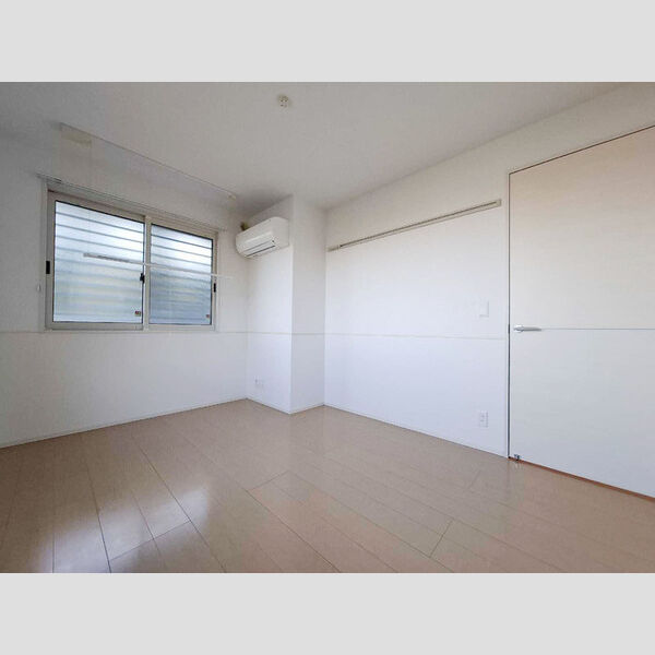 コモレビ大蔵　S E104号室　洋室