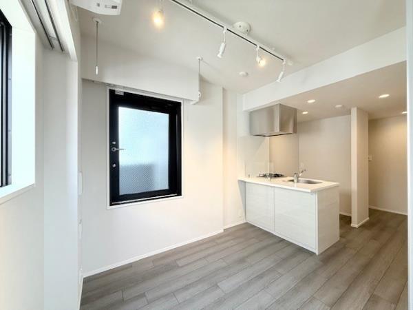 Ｌａ　Ｐｅｒｌａ　Ｎａｋａｎｏ4階 リビング