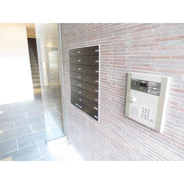 SHELLS COURT2階 エントランス