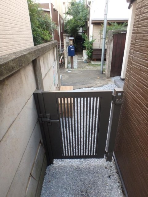 ルア浜田山1階 庭